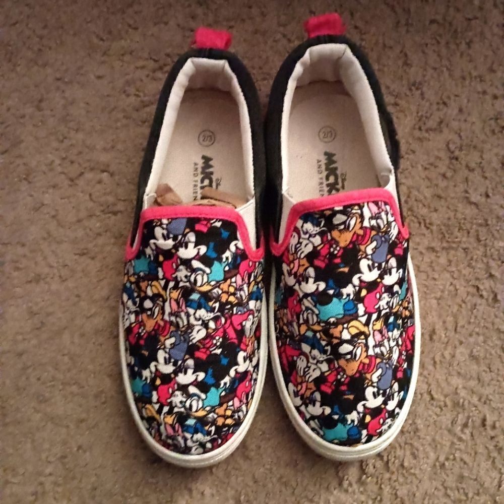 Disney Mickey Mouse & Friends Slip-on Sneakers Size 2/3 PRE-OWNED